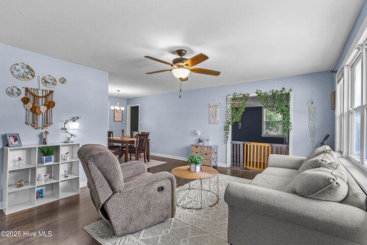 Property Photo:  814 Edgewood Drive  NC 28540 