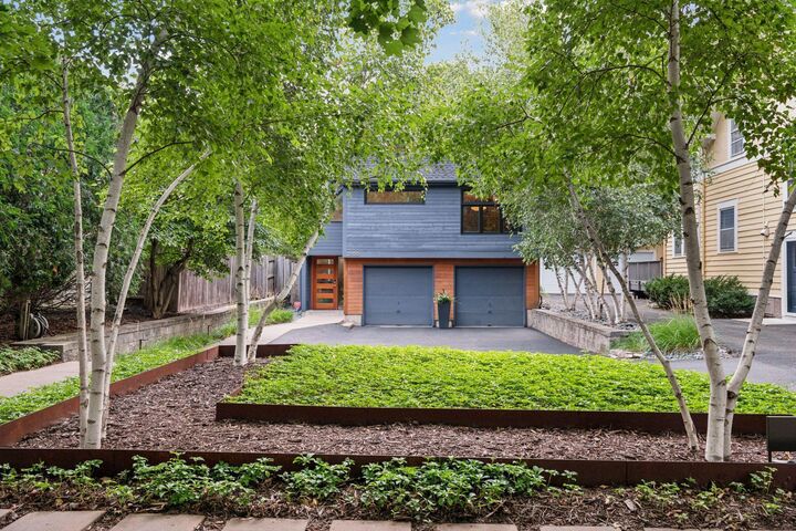 Property Photo: 2100 W 21st Street MN 55405
