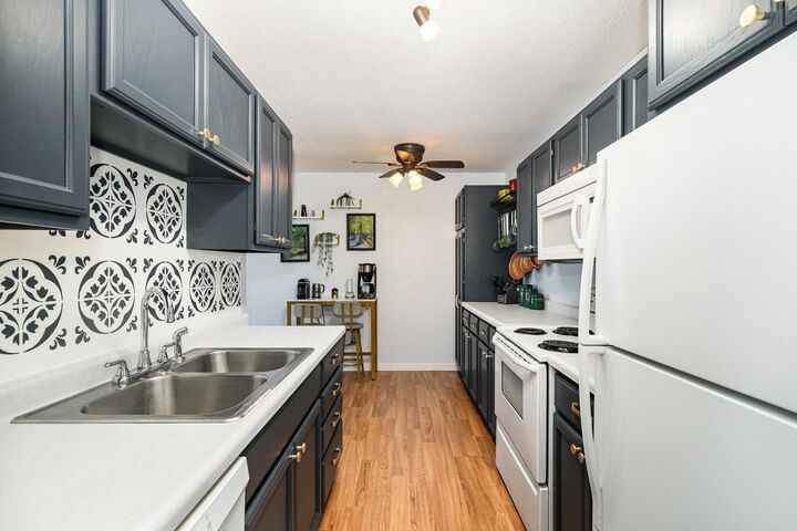 Property Photo:  2011 E 122nd Street D4  MN 55337 
