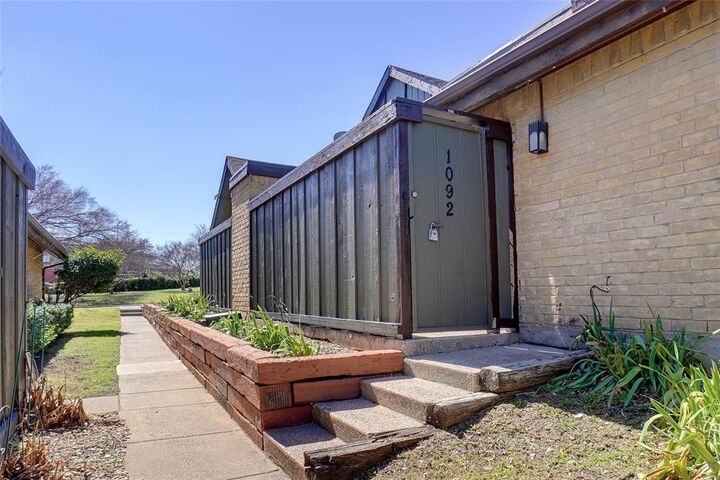 Photo de la propriété: 4643 Country Condos Creek Drive 1092 TX 75236