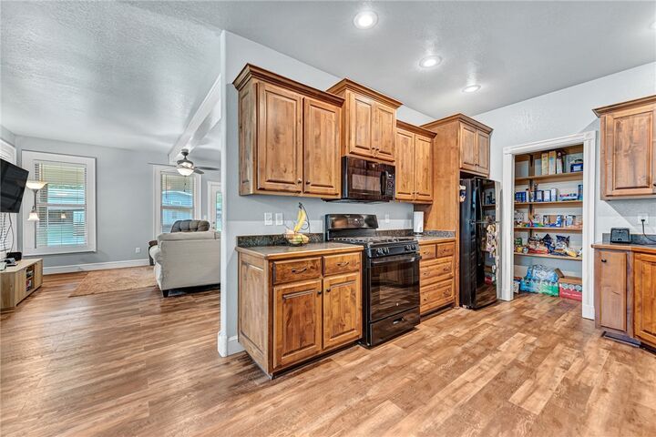 Property Photo: 10169 Fishback Road AR 72736