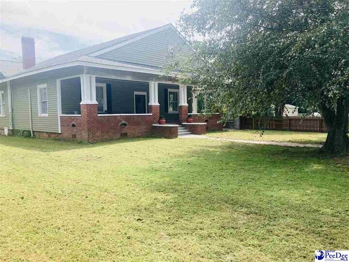 Property Photo: 120 W Market SC 29161