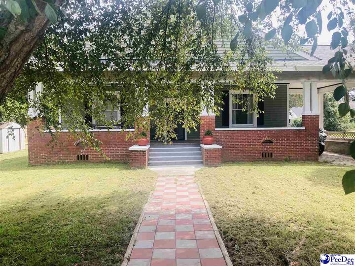 Property Photo:  120 W Market  SC 29161 