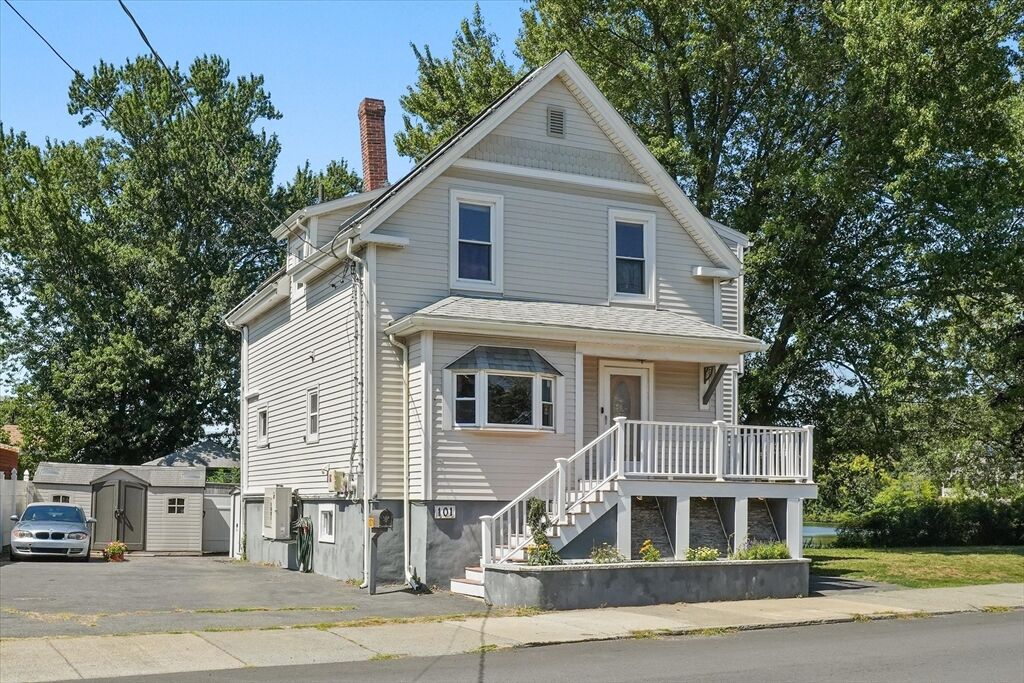 Property Photo:  101 Maple St  MA 01904 