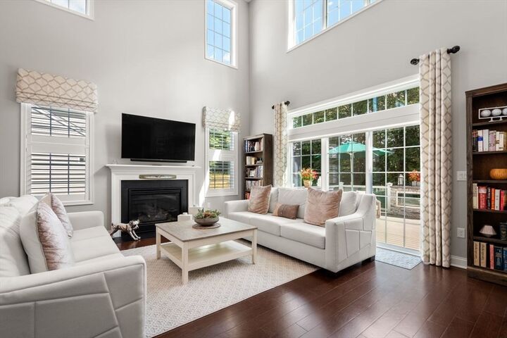 Property Photo: 20 Jameson Dr 20 MA 02054