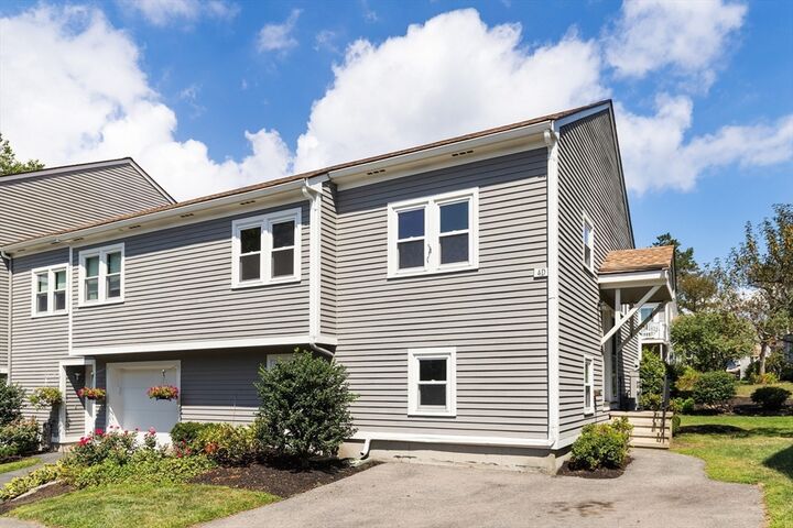 Property Photo:  4 Fletcher Way 31D  MA 01970 