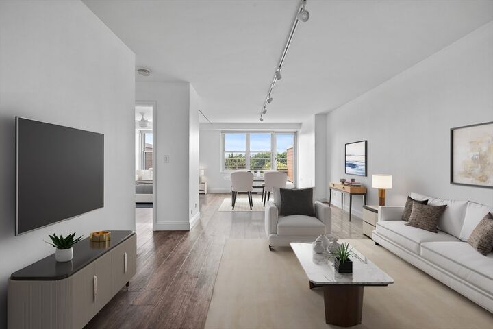 Property Photo:  151 Tremont St 6H  MA 02111 