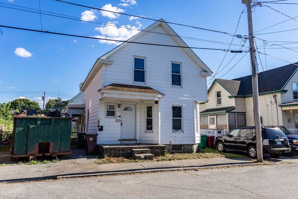 Property Photo: 37 Campaw St MA 01850