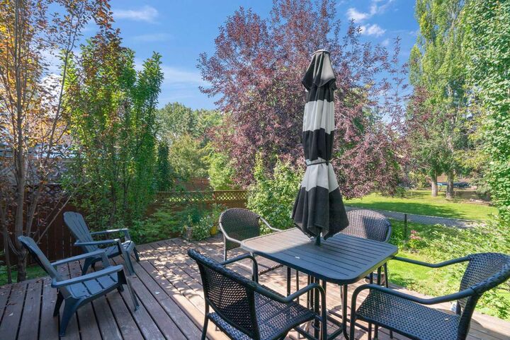 Property Photo:  2115 Douglasbank Crescent SE  AB T2Z 2C3 