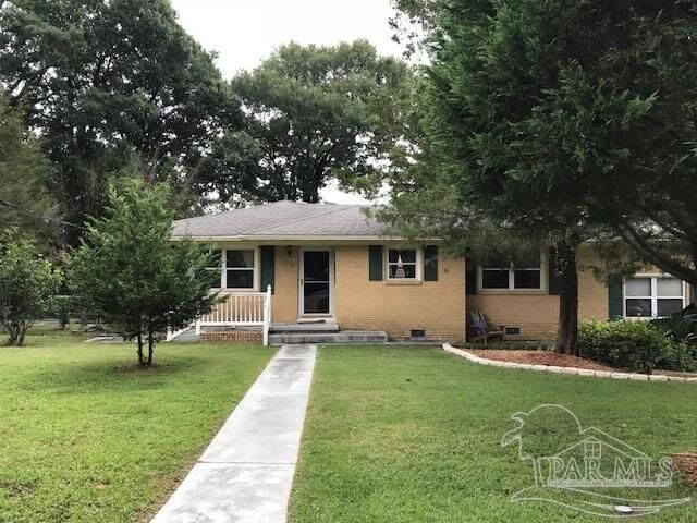 Property Photo: 3762 Gerhardt Dr FL 32503