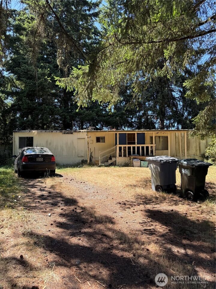 Property Photo:  20016  65th Avenue E  WA 98386 