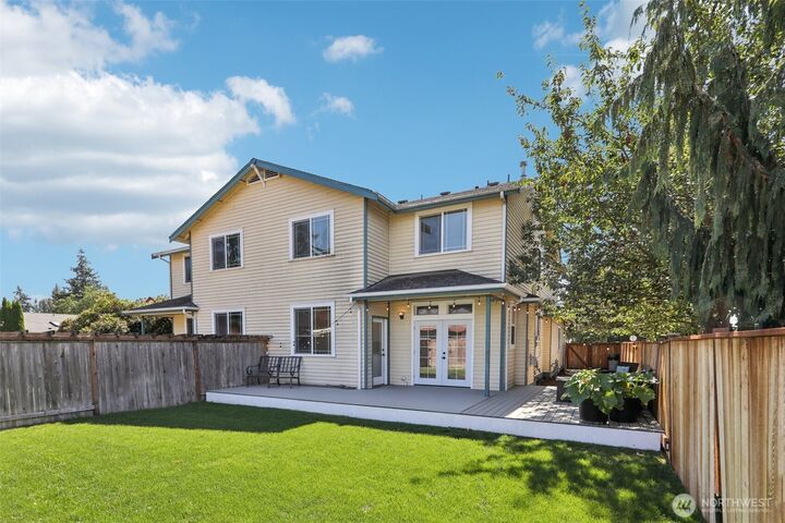 Property Photo:  1701  9th Street A  WA 98270 