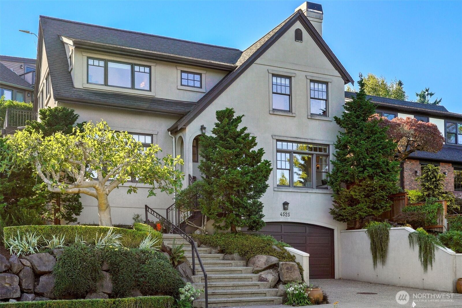 Property Photo: 4525 55th Avenue NE WA 98105