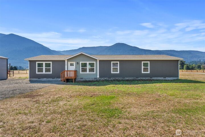 Property Photo: 115 Horseshoe Lane WA 98377