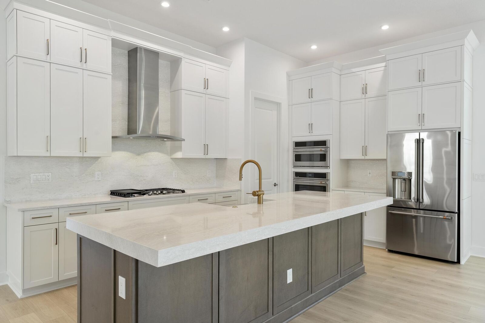 Property Photo: 6990 SE Haven Lane FL 34997