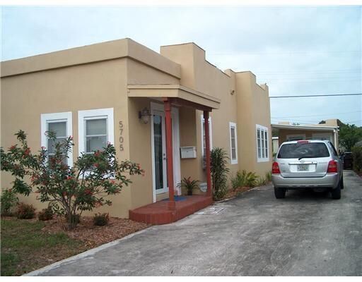 Property Photo: 5705 Garden Avenue FL 33405