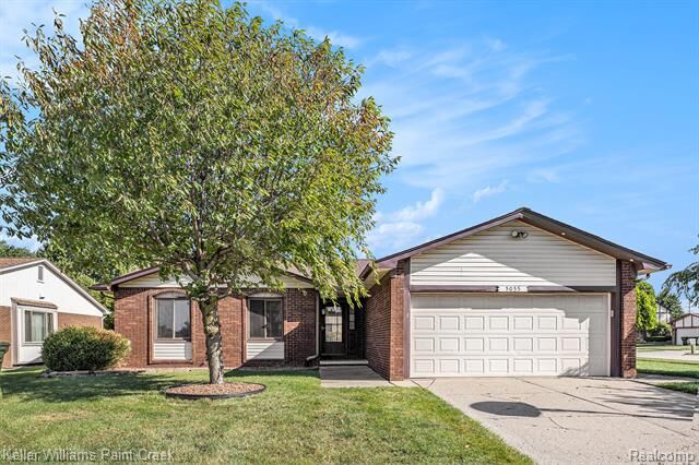 Property Photo: 5055 Scarsdale Drive MI 48310