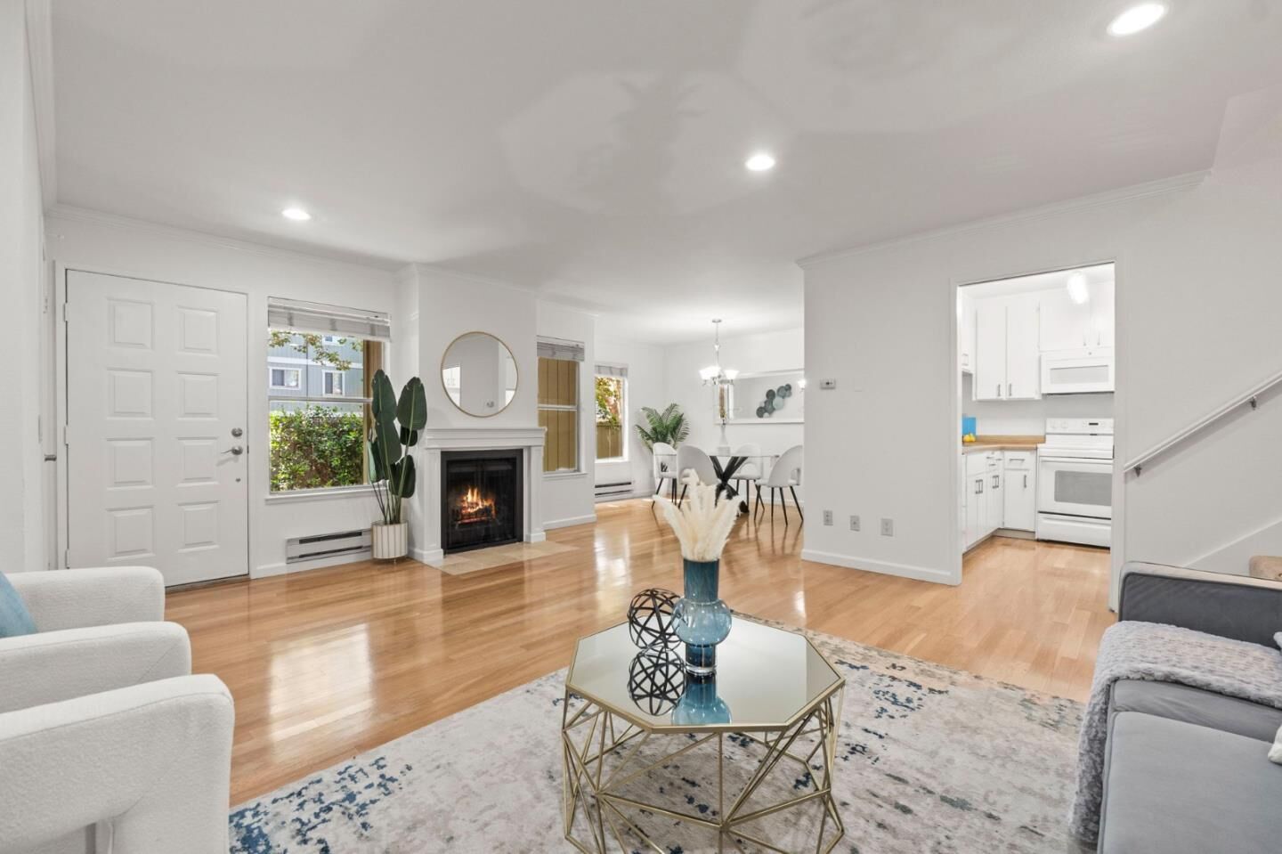 Property Photo:  903 Apricot Avenue C  CA 95008 