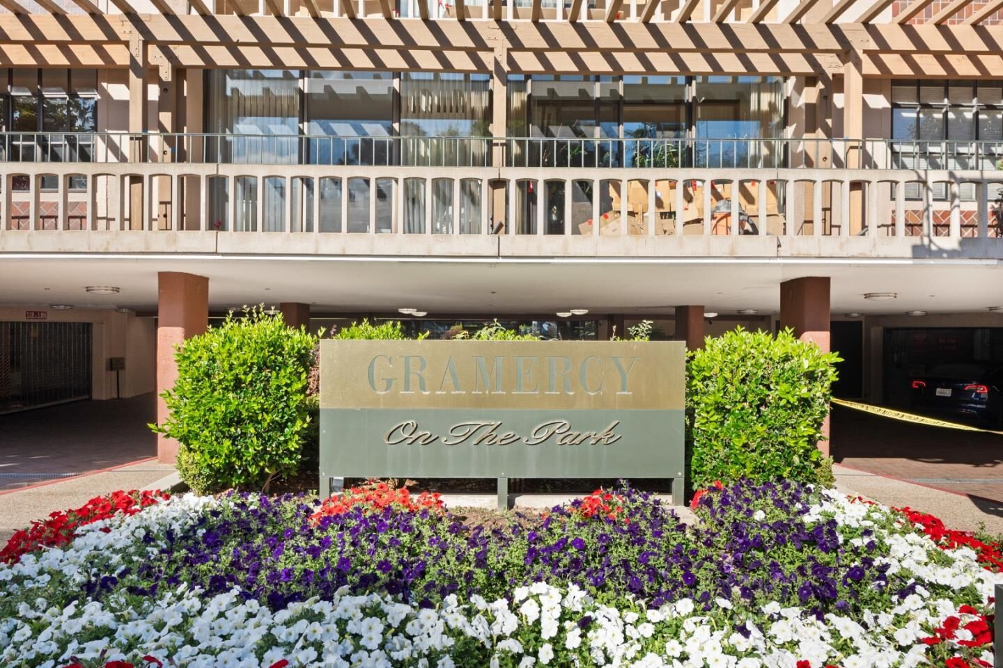 Property Photo:  555 Laurel Avenue 324  CA 94401 
