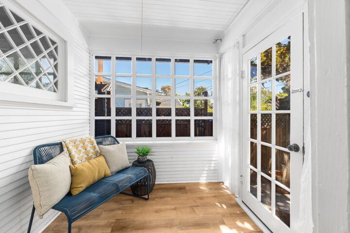 Property Photo:  1124 Laurel Street  CA 95060 
