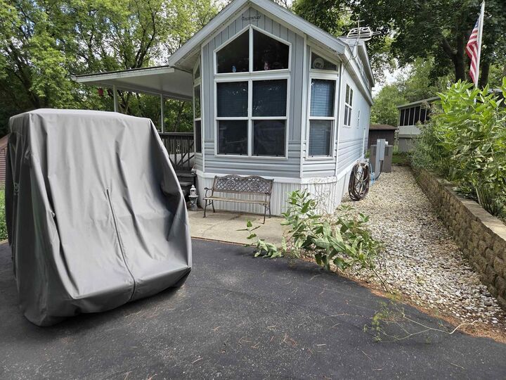 Property Photo:  423 Skyline Drive  WI 53534 