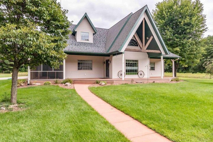 Property Photo:  1647 Cottonville Avenue  WI 54613 