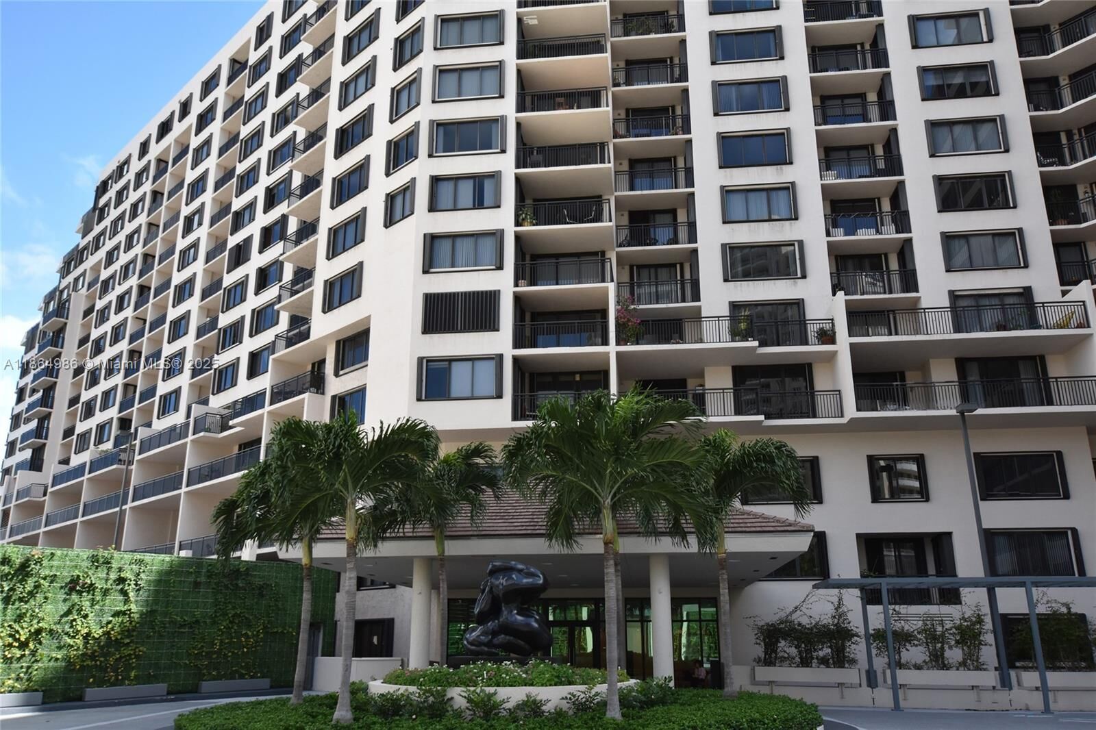 Property Photo:  540 Brickell Key Dr 316  FL 33131 