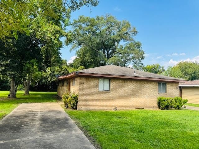 Property Photo: 2112 &Amp 2114 Houston TX 77630