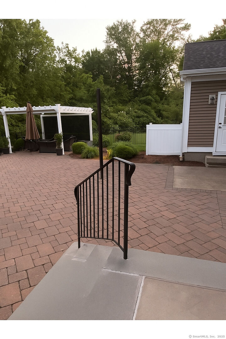 Property Photo: 4 Ingelside Drive CT 06032