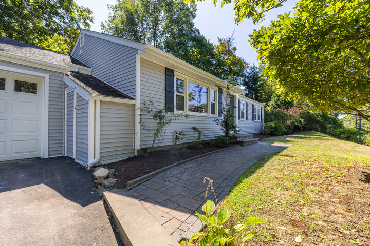 Property Photo:  2428 Huntington Turnpike  CT 06611