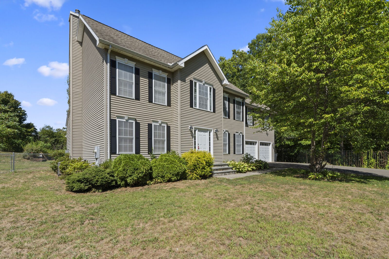 Property Photo: 802 Evergreen Avenue CT 06518