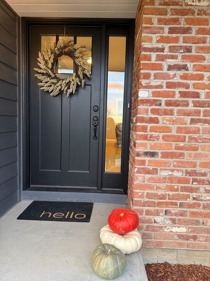 Property Photo: 21 E Burk Rd WA 99005