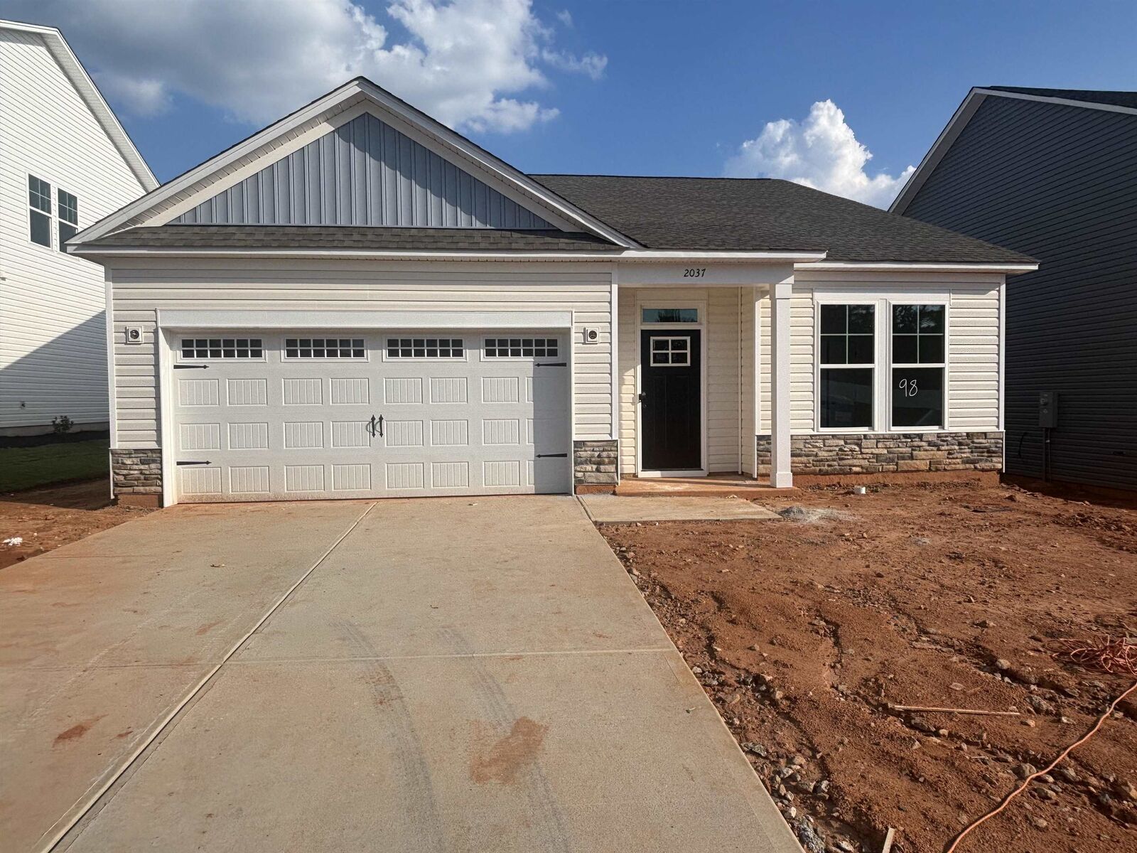 Property Photo:  2037 Halton Oaks Drive  SC 29303 