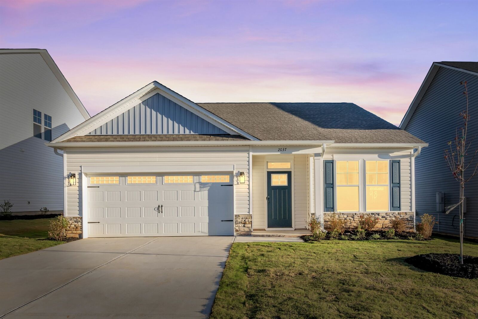 Property Photo:  2037 Halton Oaks Drive  SC 29303 