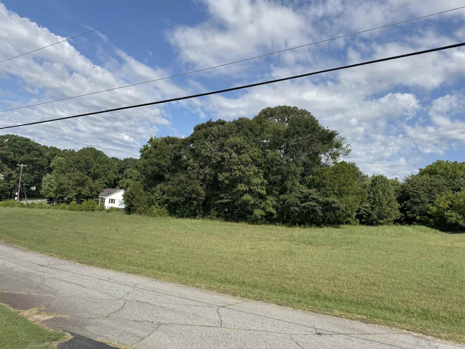 Property Photo: 130 White Oak Drive SC 29651