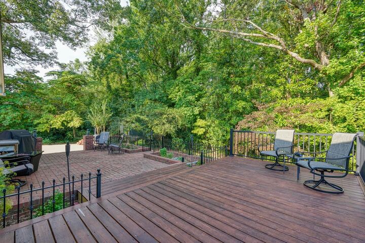 Property Photo: 302 Holly Drive SC 29301