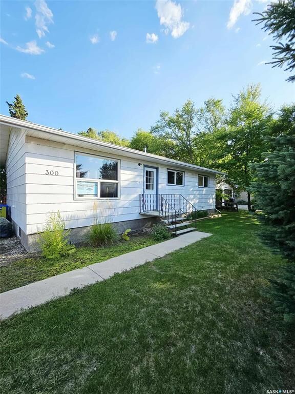 Property Photo: 300 4th Street SK S0A 0H0