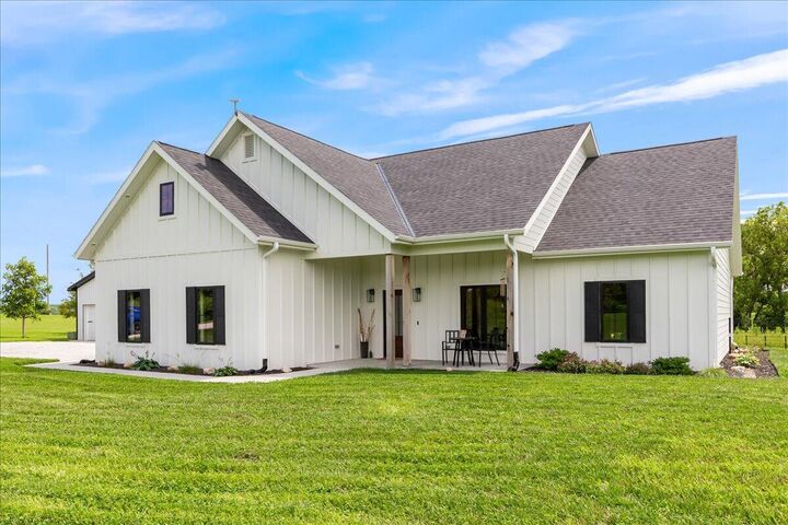 Property Photo:  2484 280th  Street  IA 51546 