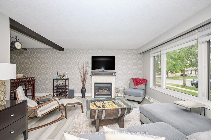 Property Photo: 48 Loyalist Drive ON L3C 2Y1