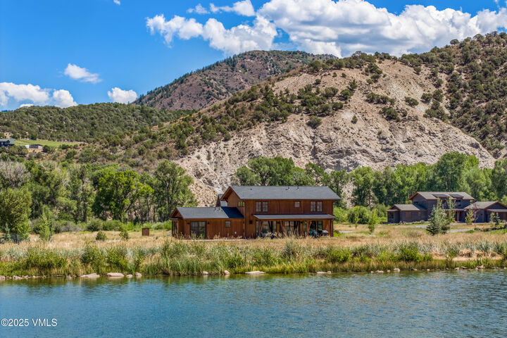 Property Photo: 664 Hunters View Lane CO 81631
