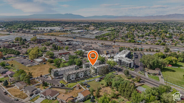 Property Photo: 473 E Alice Way UT 84041