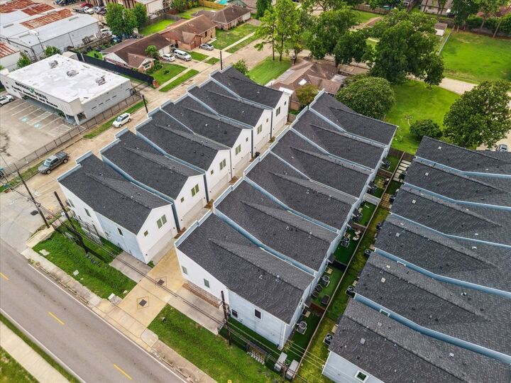 Property Photo:  2517 Hollister Street  TX 77080 