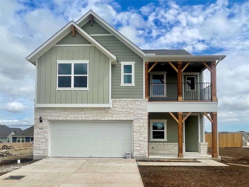 Property Photo: 600 Palo Brea Loop TX 78634