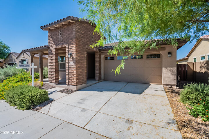 Property Photo: 2816 W Pollack Street AZ 85041