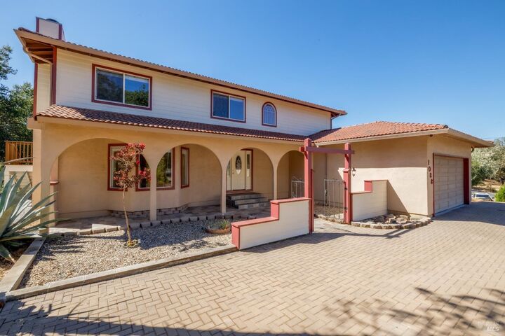 Property Photo:  1088 Palomino Road  CA 95425 