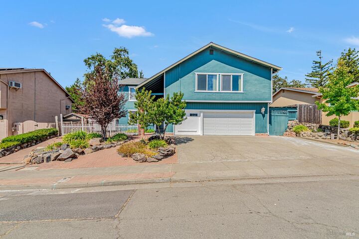 5209 San Luis Avenue  Santa Rosa CA 95409 photo