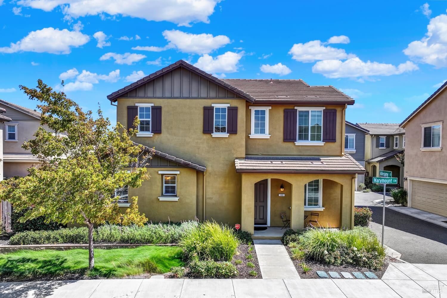 Property Photo: 399 Allegany Court CA 94534