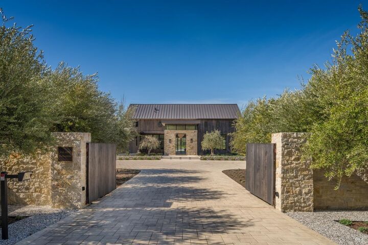 Property Photo: 6691 Finnell Road CA 94599