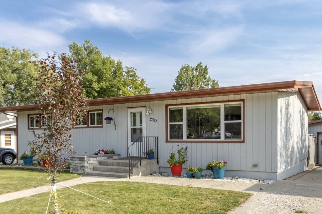 Property Photo:  2912 Stinson Avenue  MT 59102