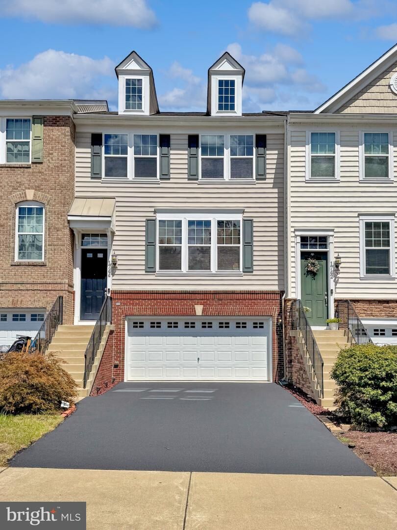 Property Photo: 1744 Hartfield Court VA 22191